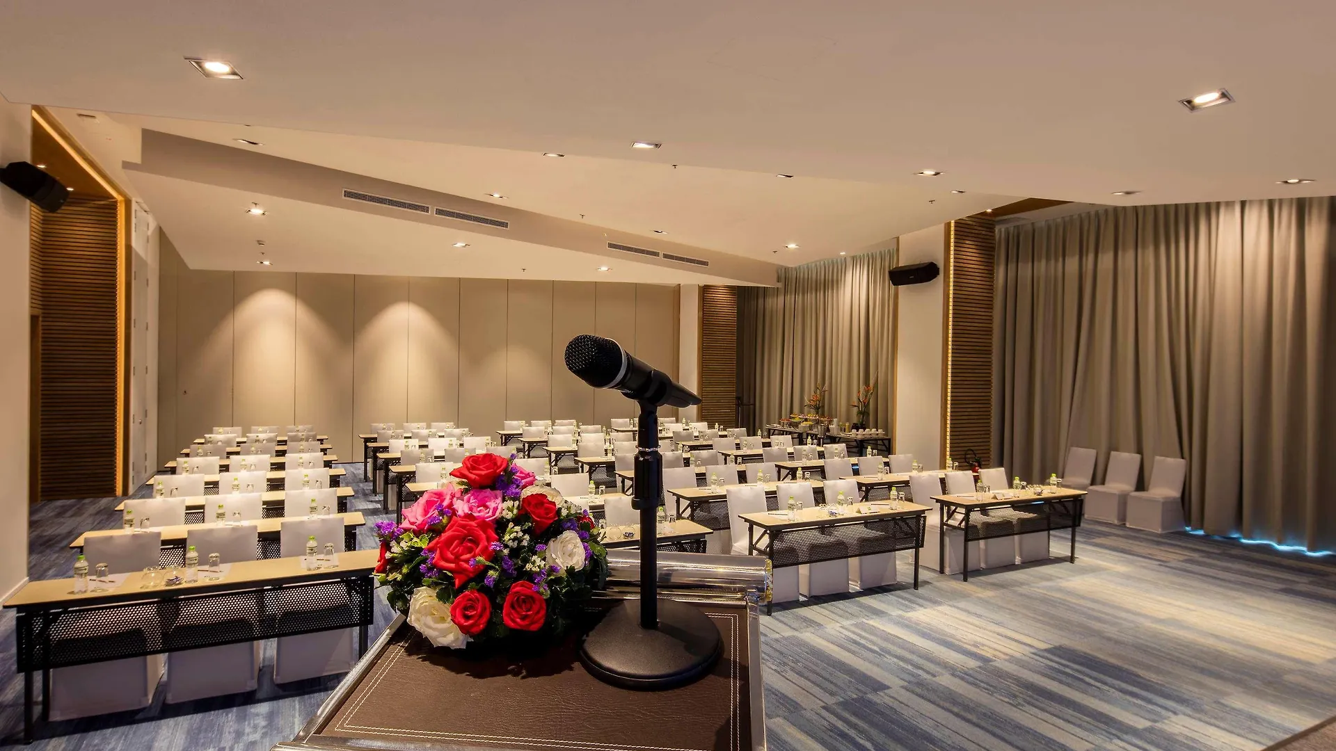 Ibis Styles Nha Trang Hotel 4*,