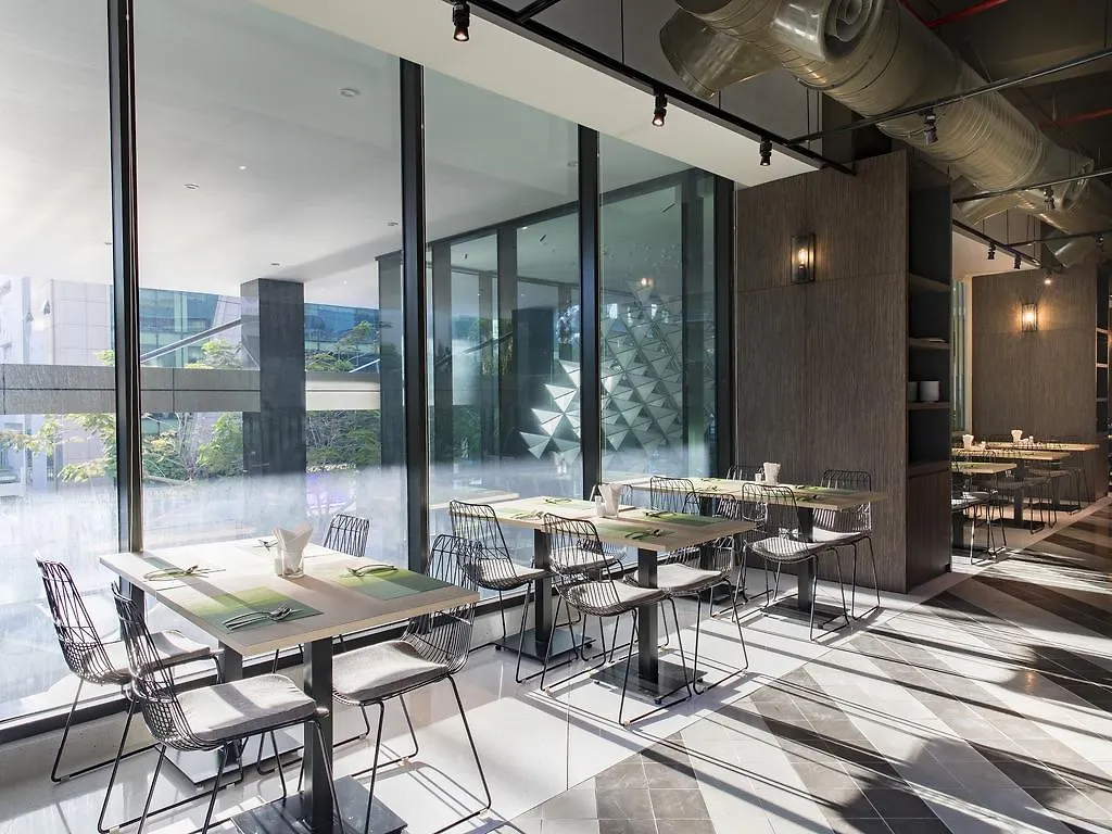 Ibis Styles Nha Trang Hotel 4*,  Vietnam
